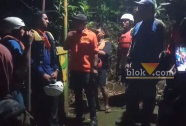 caption:Petugas Bersama Tim SAR Meminta Keterangan Rekan Korban di Desa Curungrejo, Kecamatan Kepanjen, Kabupaten Malang,, Jumat (14/6/2024) (blok-a/Andik Agus)