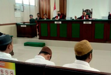 Sidang perkara pelanggaran ITE konten tukar pasangan dengan terdakwa Samsudin (Gus Samsudin) dan 2 tersangka lainnya dengan menghadirkan 3 saksi meringankan. (blok-a.com/Fajar)