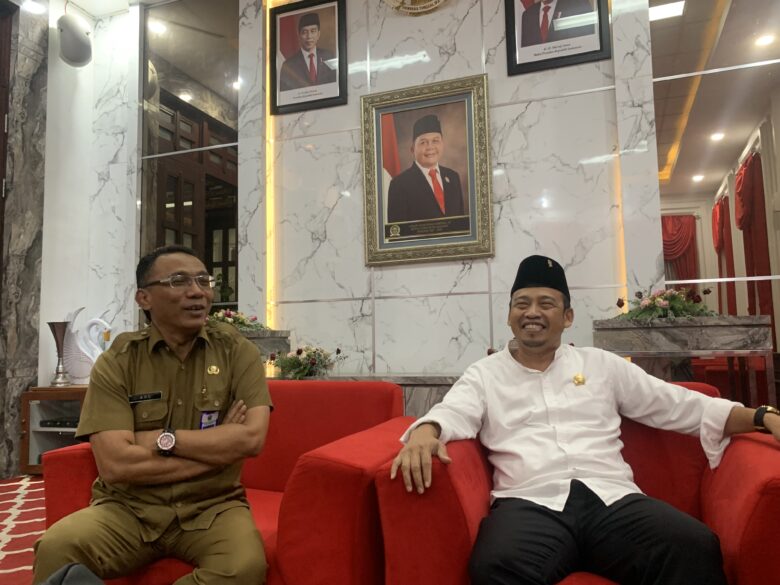 Bidang Cipta Karya DPUPRPKP Kota Malang terus mengupayakan percepatan pengurusan perizinan Persetujuan Bangunan Gedung (PBG) dan Sertifikat Laik Fungsi (SLF).