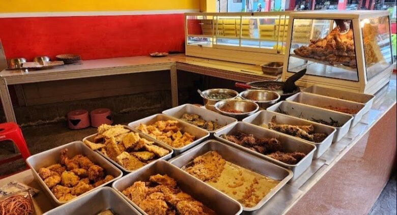 Kedai Geprek Legend berlokasi di Jalan Bendungan Sutami, Sumbersari, Kecamatan Lowokwaru, Kota Malang (dok. Google review)