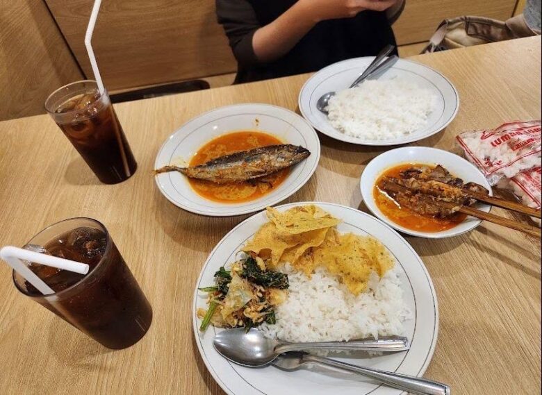 Menu di Warung Pedasan Nyai Kota Malang (dok. Google review)