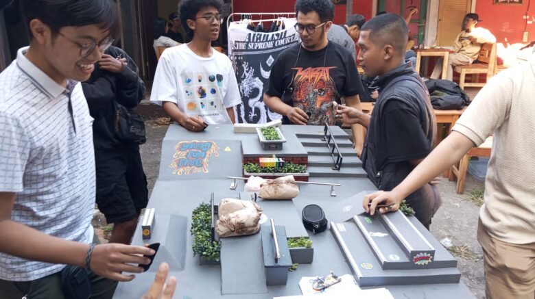Menengok Geliat Fingerboard di Kota Malang di Go Skateboarding Day 2024
