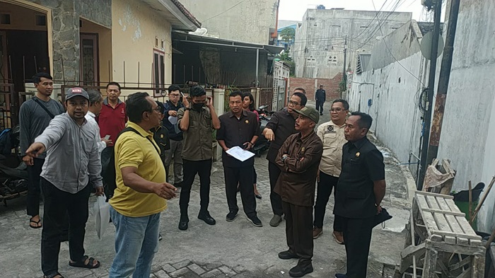 Peninjauan lokasi langganan banjir di Perumahan Sigura-gura Regency, Kelurahan Karang Besuki, Sukun, Jumat (31/05/2024).