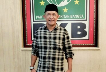 Bakal calon Wali Kota Blitar, Mohammad Trijanto mengikuti uji kompetensi terkait UKK bakal calon Wali Kota Blitar di DPP PKB. (blok-a.com/Fajar)