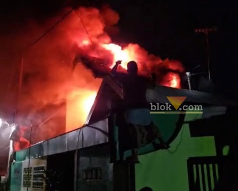 Usai Salat Magrib, Sarwono Melihat Rumahnya Terbakar Kota malang Bunulrejo