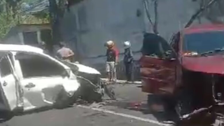 caption:Kondisi 2 Mobil Usai Adu Banteng di Pendem, Kota Batu, Rabu (17/7/2024) (blok-a/Andik Agus).