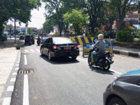 Dinas Perhubungan (Dishub) Kota Malang sedang mempertimbangkan untuk membangun jembatan penyeberangan orang (JPO) di Jalan Bandung