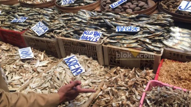 Ilustrasi ikan asin di Pasar Kabupaten Malang (blok-a.com/ Putu Ayu Pratama S)