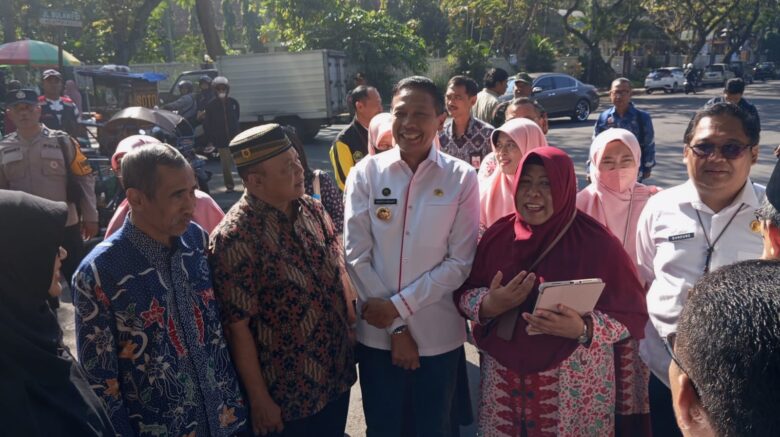 Pj Wali Kota Malang Ajak Seluruh OPD Terkait Jemput Bola Untuk Kebut Pelayanan PBG dan SLF