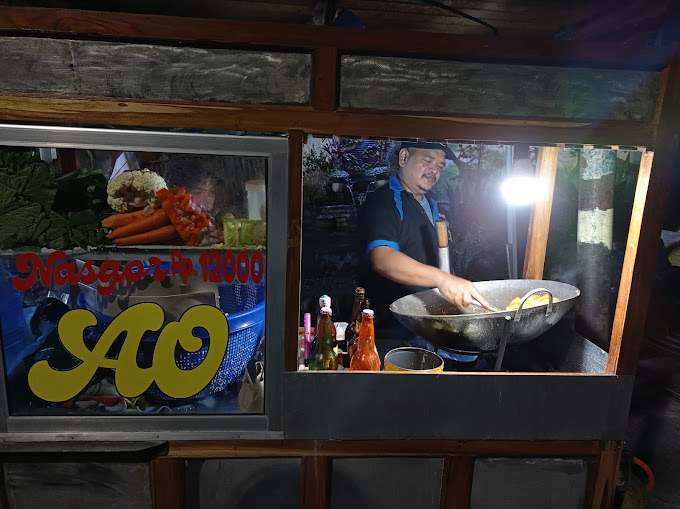 Nasi Goreng AO Jadi Favorit Mahasiswa UB Karena Enak dan Harga Terjangkau