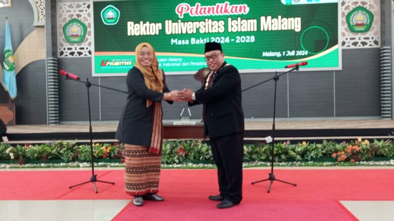 Prof Junaidi yang sebelumnya menjabat sebagai Wakil Rektor 1 Universitas Islam Malang (Unisma) telah resmi dilantik sebagai rektor periode 2024-2028.