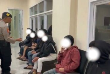caption:Polisi Lakukan Pengrebekan di Hotel Gangnam Kota MalangJumat (12/7/2024) (Blok-a/Andik Agus)