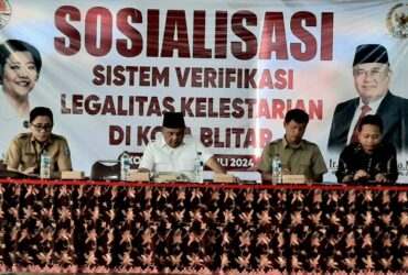 Sosialisasi Sistem Verifikasi Legalitas dan Kelestarian (SVLK) di salah satu resto di Kota Blitar. (blok-a.com/Fajar)