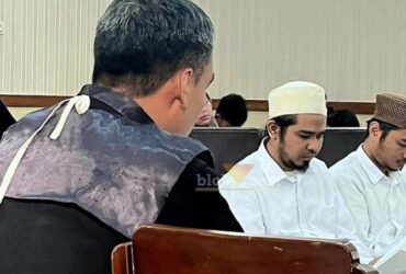 Persidangan perkara pelanggaran ITE konten tukar pasangan dengan terdakwa Samsudin (Gus Samsudin) dan 2 tersangka lainnya dengan agenda pembacaan pledoi. (blok-a.com/Fajar)