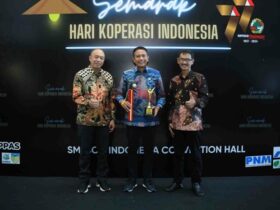 Pj Wali Kota Malang menerima penghargaan dari Kementerian Koperasi dan UKM (KemenKopUKM), Jumat (12/7/2024).