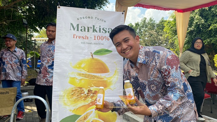 Petani muda Kabupaten Malang sulap buah markisa jadi produk olahan minuman menyegarkan dan bernutrisi (blok-a.com/ Putu Ayu Pratama S)