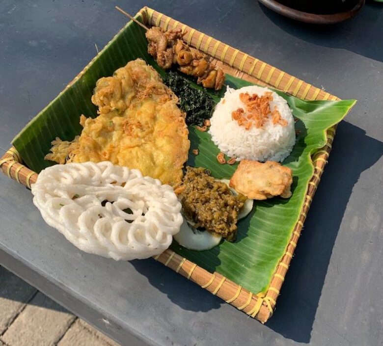 Satu porsi nasi Darjo di Kota Malang (dok. Google review)