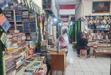 Pedagang Pasar Buku Wilis Malang Menanti Mahasiswa Baru, Diprediksi Penjualan Meningkat