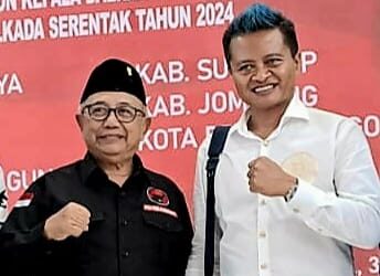 Pasangan calon Bupati dan Wakil Bupati Blitar H. Rijanto dan H. Beky Herdiansyah secara resmi mendapat surat rekomendasi dari DPP PAN. (blok-a.com/Fajar)