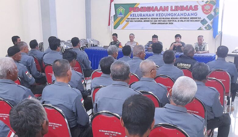 Polisi Mulai Bina Satlinmas di Kecamatan Kedungkandang Kota Malang untuk Amankan Pilkada 2024