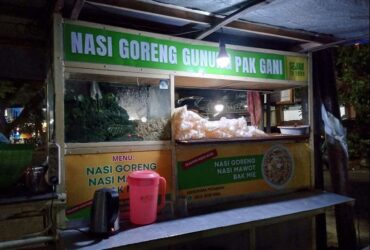 Nasi goreng Pak Gani sejak 1999 di Kota Malang (dok. Google review)