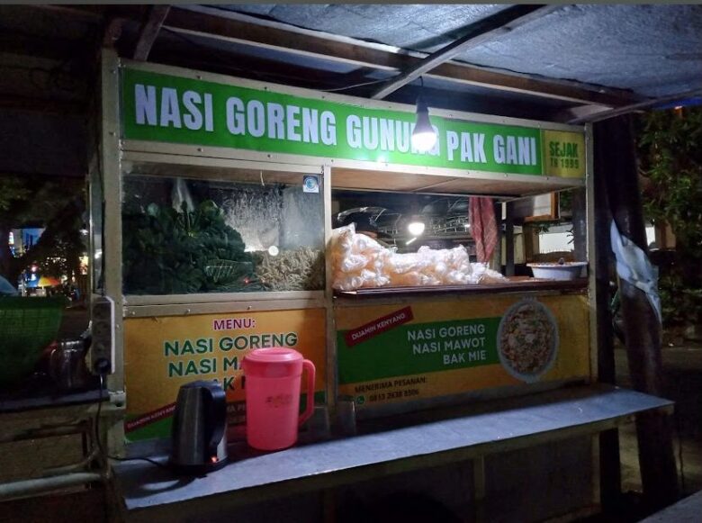 Nasi goreng Pak Gani sejak 1999 di Kota Malang (dok. Google review)