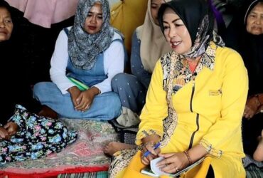 Ketua DPD Golkar Kabupaten Blitar, Drs EC Suswati MM. (blok-a.com/Fajar)