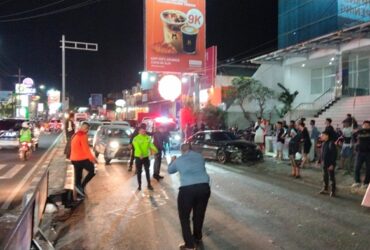 TKP tabrakan di depan Urban Parfume Jalan Soekarno Hatta, Kota Malang.