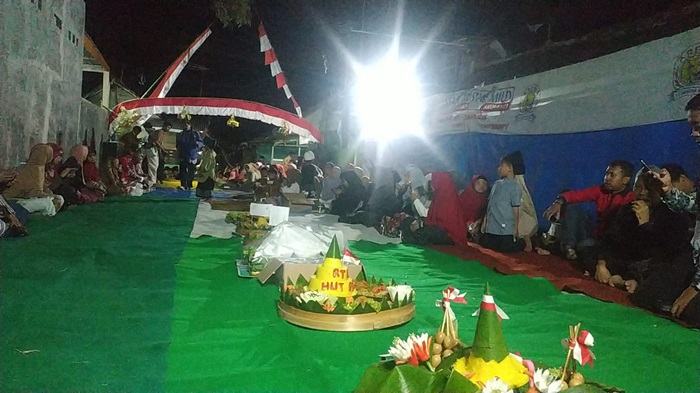 Malam Tirakatan di RW 16 Kelurahan Bunulrejo, Kecamatan Blimbing, Kota Malang.