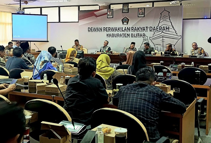 Raker Pimpinan dan Anggota DPRD Kabupaten Blitar bersama Forkopimda di Ruang Rapat DPRD Kabupaten Blitar. (blok-a.com/Fajar)