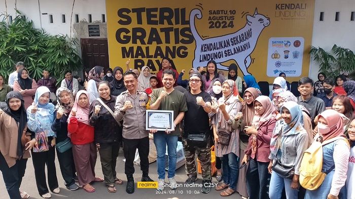 Steril kucing gratis di Ballroom Sanika Satyawada Polresta Malang Kota, Sabtu (10/8/2024).