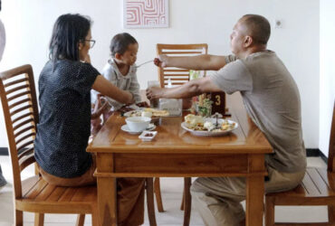 Menu makanan di Warung Ampirono, Kota Batu (dok. Instagram @ampi.rono)