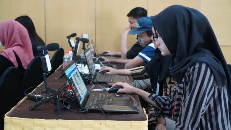 Manfaatkan Dana Cukai, Disnaker PMPTSP Kota Malang Gelar Pelatihan Desainer