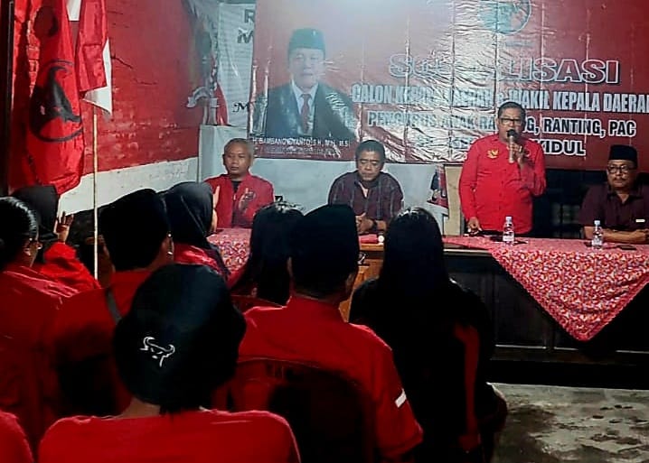 Pengurus Anak Cabang (PAC) PDI Perjuangan Kecamatan Kepanjenkidul Kota Blitar menggelar konsolidasi internal. (blok-a.com/Fajar)