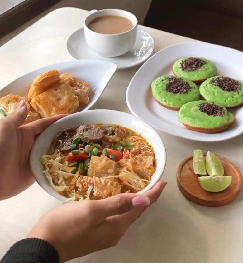 Menu khas jawa barat di Warung Jabar Kota Malang (dok. Instagram @nikendarmastuti)