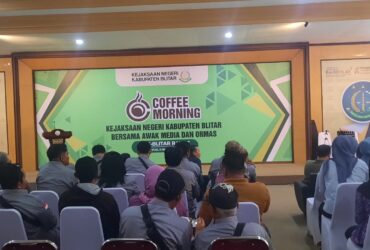 Kejari Kabupaten Blitar menggelar Cofee Morning bersama jurnalis dan ormas se-Blitar Raya. blok-a.com/Fajar)