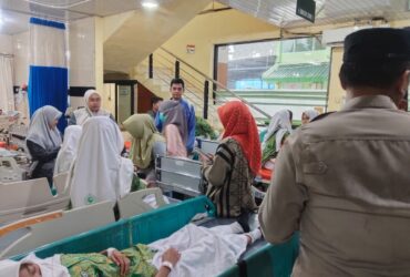 Puluhan Siswa dan Dua Guru MTS Al-Khalifah Yang Dirawat Di RSUD Kanjuruhan seusai mengonsumsi makanan dari program MBG (PolresMalang)