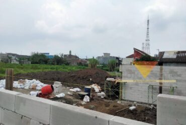 Pembangunan Jalan Tembus dari Perumahan Griya Shanta (blok-a/Bob Bimantara Leander)