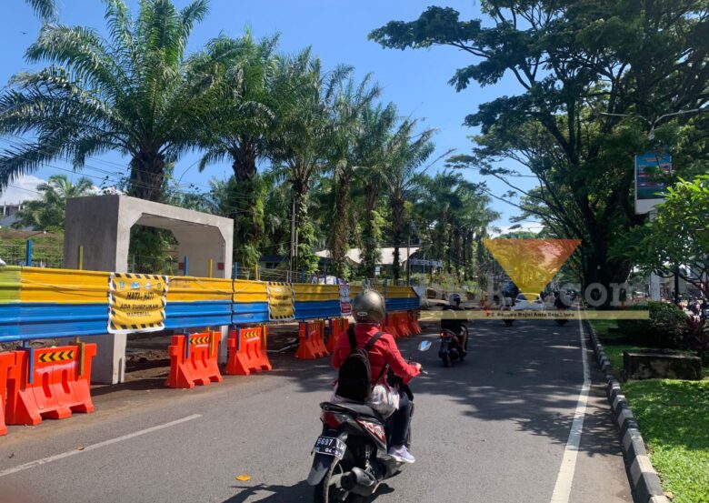 Drainase di Jalan Suhat, Kota Malang (blok-a/Bob Bimantara Leander)