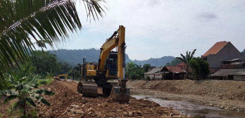 Normalisasi Sungai Tundo.(BPBD Kabupaten Malang)