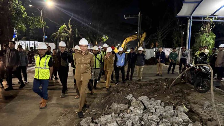 Wali Kota Malang Tinjau Proyek Drainase Suhat, Targetkan Rampung Akhir Tahun