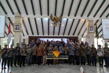 Plt Kepala Dinas Lingkungan Hidup (DLH) Kabupaten Malang, Ahmad Dzulfikar Nurrahman dalam kegiatan Enviro Fair 2025 (blok-a.com / Yogga Ardiawan)