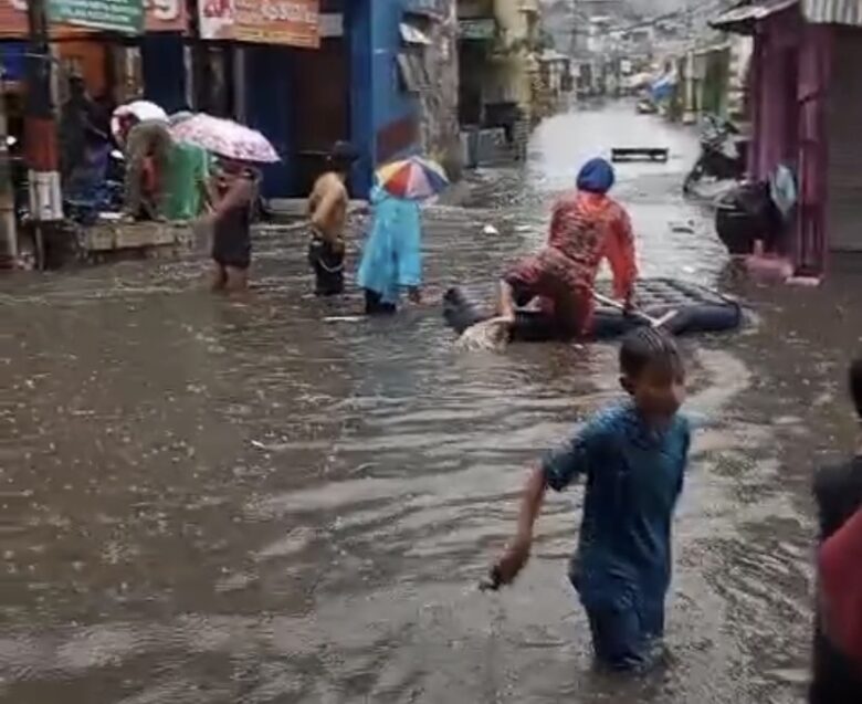 Hujan Deras, 16 Titik di Kota Malang Banjir