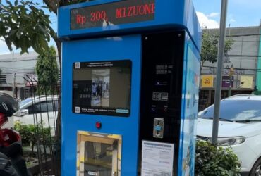 Air minum isi ulang Mizuone di Kawasan Kayutangan Heritage.(istimewa)