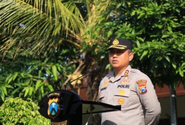 Kapolres Malang, AKBP Danang Setiyo P.S saat memimpin apel (ist)