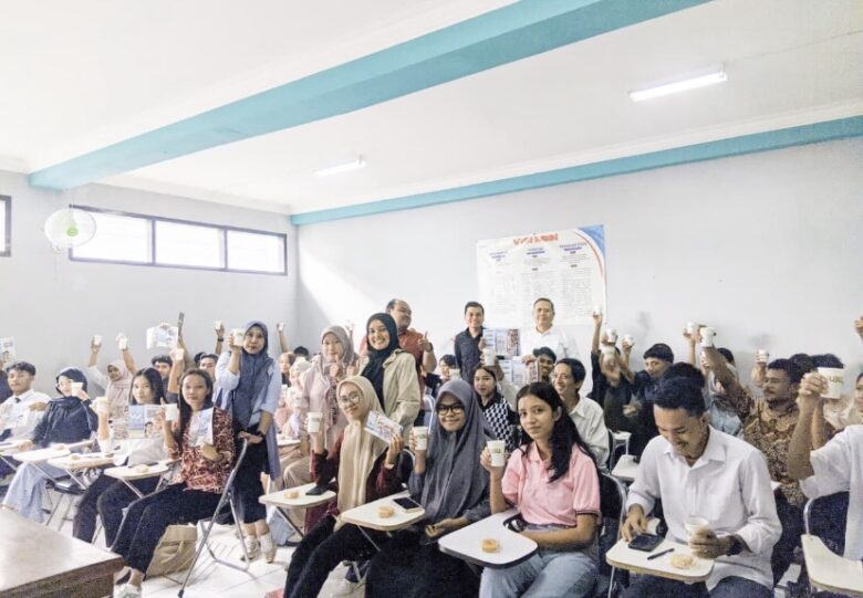 UIBU Gaungkan Pembelajaran Heppiee Lewat Kopi dan Snack Gratis untuk Mahasiswa