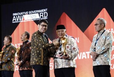 Penghargaan yang diterima oleh Bupati Malang, HM Sanusi (ist)