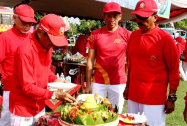 FOTO : Peringatan Hari Senam Tera Indonesia (HATERI) ke-40 di Lapangan Kelurahan Bendo, Kecamatan Kepanjenkidul, Kota Blitar. (blok-a.com/Fajar)