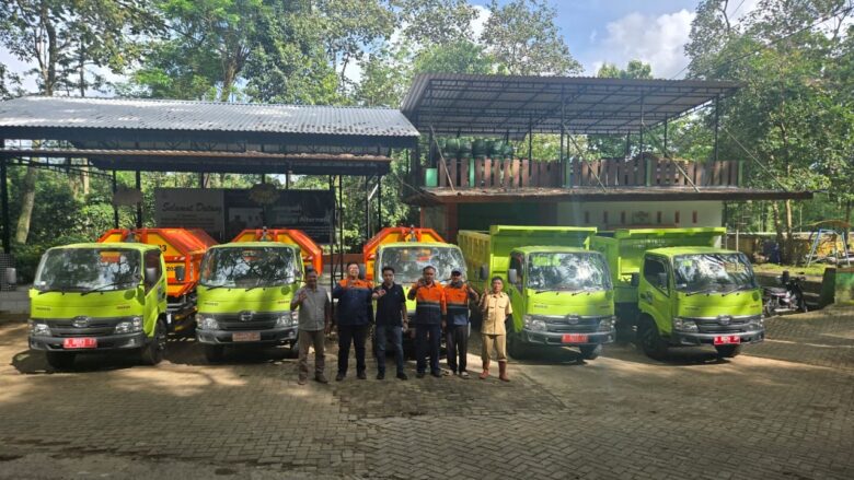 5 armada truk tambahan untuk mengantisipasi lonjakan volume sampah di Kabupaten Malang (DLH for blok-a)