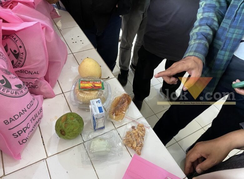 Menu kering MBG untuk SMP Negeri 11 Malang selama dua hari, Jumat (27/2/2026) (blok-a.com /Bob Bimantara Leander)